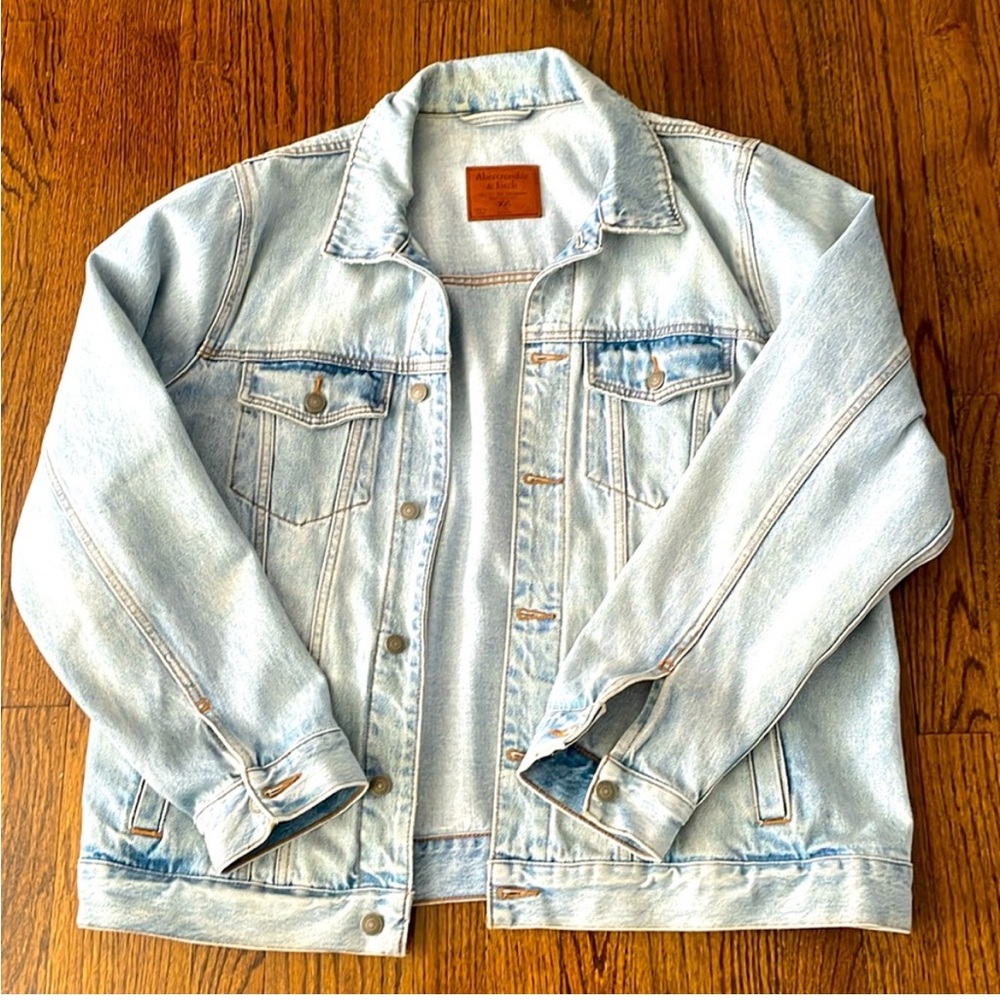 Abercrombie & Fitch Jean Jacket
